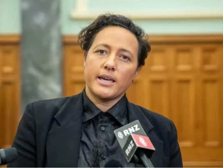 कार दुर्घटनाको आरोपपछि न्युजिल्याण्डका न्याय मन्त्रीले दिए राजीनामा